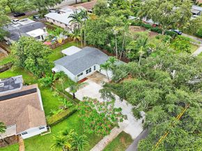 3721 N 66th Ave, Hollywood FL 33024