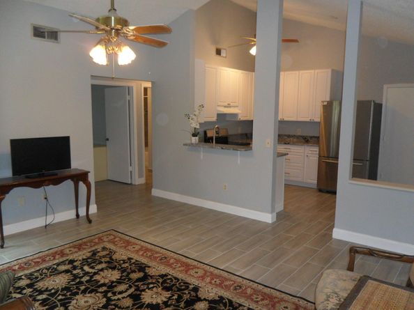 10672 Aquarius Lane, Royal Palm Beach FL 33411