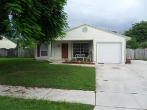 10672 Aquarius Lane, Royal Palm Beach FL 33411