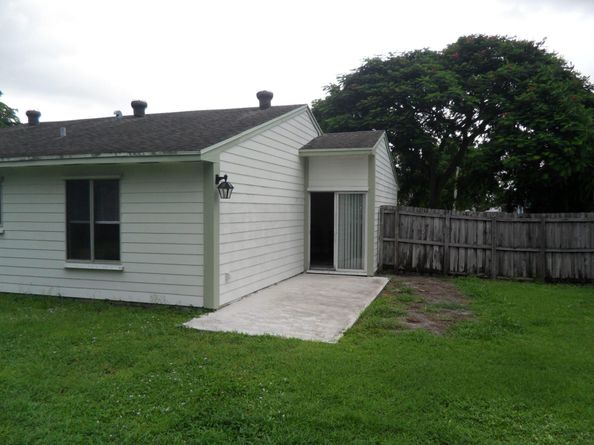 10672 Aquarius Lane, Royal Palm Beach FL 33411