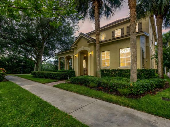 118 Foxford Court, Jupiter FL 33458