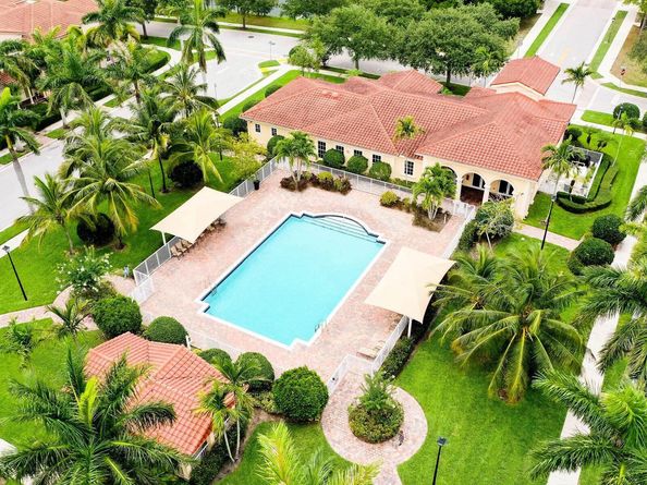 118 Foxford Court, Jupiter FL 33458