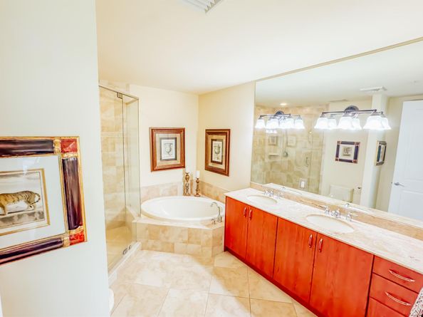 403 S Sapodilla Avenue 718, West Palm Beach FL 33401
