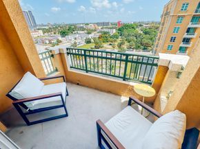403 S Sapodilla Avenue 718, West Palm Beach FL 33401