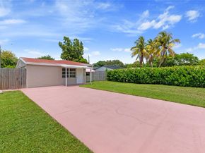 2071 NE 180th St, North Miami Beach FL 33162