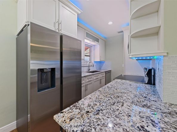 2071 NE 180th St, North Miami Beach FL 33162