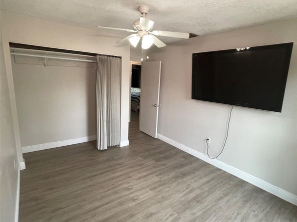 4000 Del Rio Way, Fort Lauderdale FL 33351
