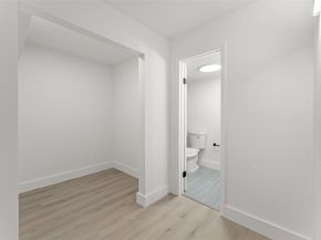 441 NE 195th St 302, Miami FL 33179
