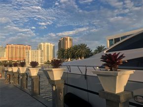 4 Pelican Dr, Fort Lauderdale FL 33301