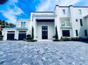 4 Pelican Dr, Fort Lauderdale FL 33301