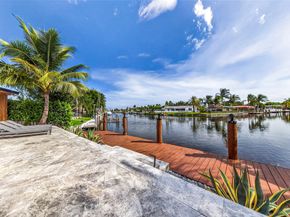 160 SE 3rd Ct, Pompano Beach FL 33060