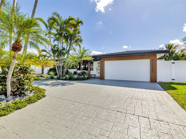 160 SE 3rd Ct, Pompano Beach FL 33060