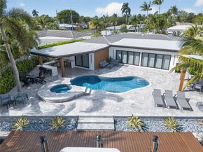 160 SE 3rd Ct, Pompano Beach FL 33060