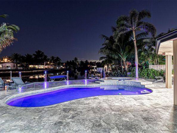 160 SE 3rd Ct, Pompano Beach FL 33060