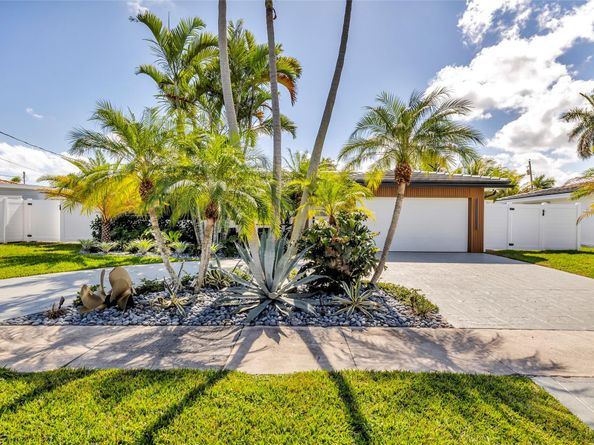 160 SE 3rd Ct, Pompano Beach FL 33060