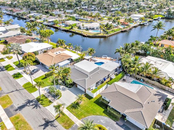160 SE 3rd Ct, Pompano Beach FL 33060