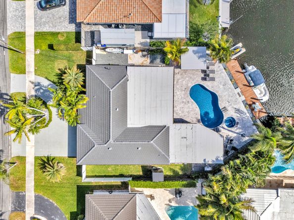 160 SE 3rd Ct, Pompano Beach FL 33060