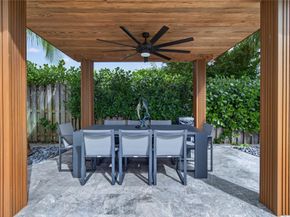 160 SE 3rd Ct, Pompano Beach FL 33060