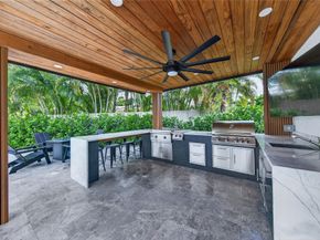 160 SE 3rd Ct, Pompano Beach FL 33060