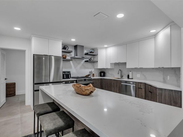 160 SE 3rd Ct, Pompano Beach FL 33060