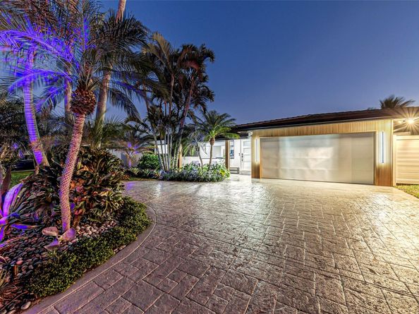 160 SE 3rd Ct, Pompano Beach FL 33060