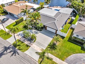 160 SE 3rd Ct, Pompano Beach FL 33060