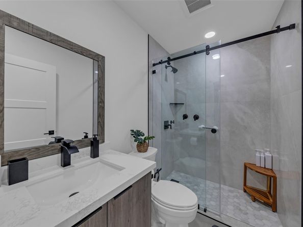 160 SE 3rd Ct, Pompano Beach FL 33060