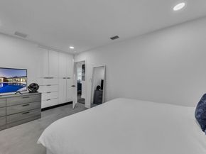 160 SE 3rd Ct, Pompano Beach FL 33060