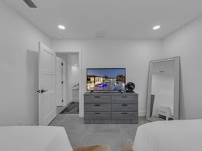 160 SE 3rd Ct, Pompano Beach FL 33060