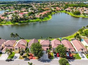 7769 Springfield Lake Drive, Lake Worth FL 33467
