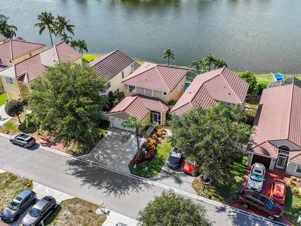 7769 Springfield Lake Drive, Lake Worth FL 33467
