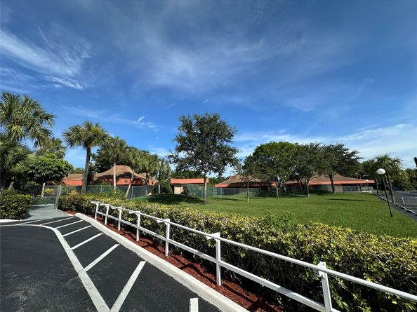3180 Holiday Springs Blvd 107, Pompano Beach FL 33063