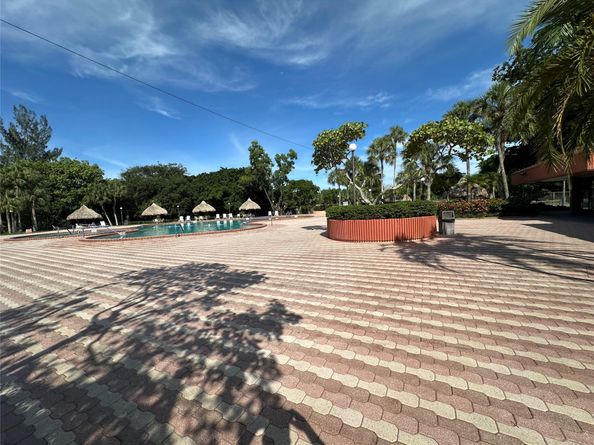 3180 Holiday Springs Blvd 107, Pompano Beach FL 33063