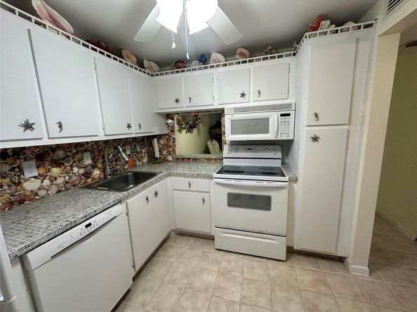 3180 Holiday Springs Blvd 107, Pompano Beach FL 33063