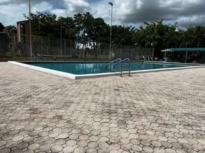 7320 Lake Circle Drive 407, Margate FL 33063