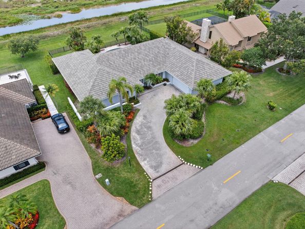 31 Dunbar Road, Palm Beach Gardens FL 33418