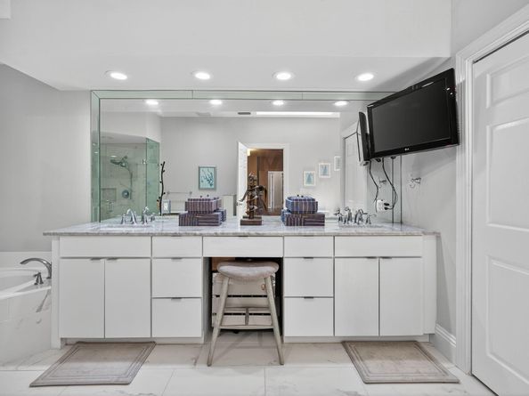 31 Dunbar Road, Palm Beach Gardens FL 33418