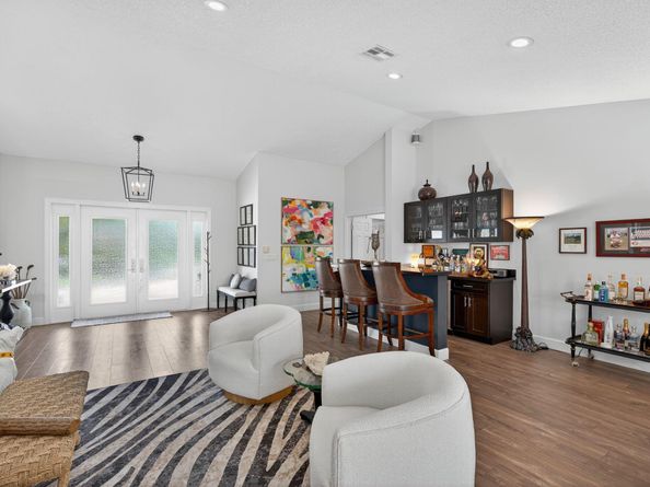31 Dunbar Road, Palm Beach Gardens FL 33418