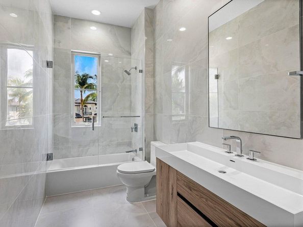 17729 Middlebrook Way, Boca Raton FL 33496