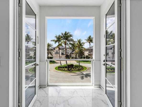 17729 Middlebrook Way, Boca Raton FL 33496