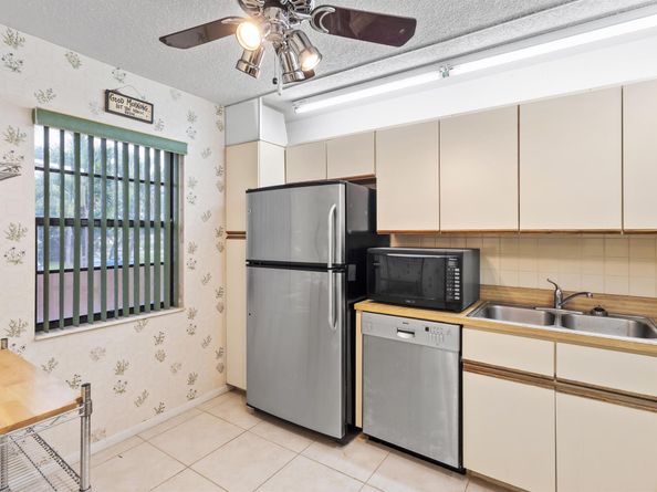 150 Lake Nancy Lane 223, West Palm Beach FL 33411