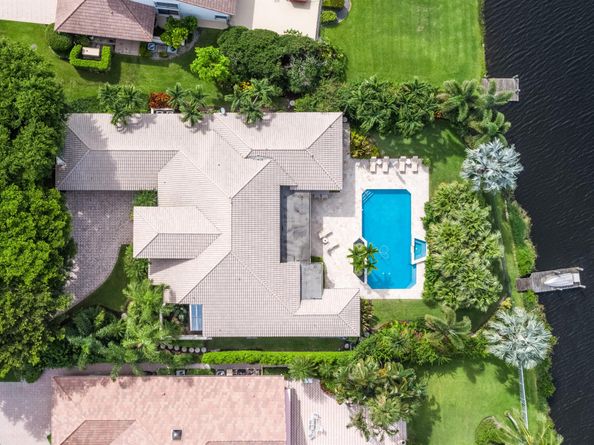 17582 Bocaire Way, Boca Raton FL 33487