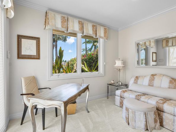 17582 Bocaire Way, Boca Raton FL 33487