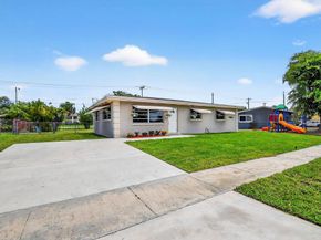 4041 Chukker Drive, West Palm Beach FL 33406