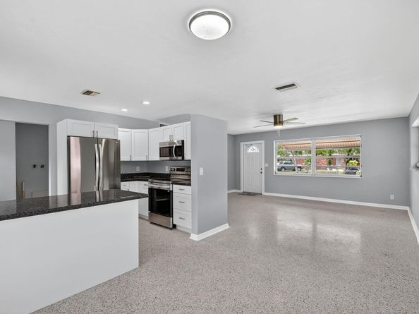 4041 Chukker Drive, West Palm Beach FL 33406