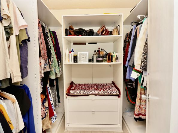 6307 Silk Oak Cir, Tamarac FL 33319