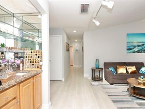 6307 Silk Oak Cir, Tamarac FL 33319