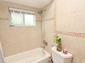 6307 Silk Oak Cir, Tamarac FL 33319