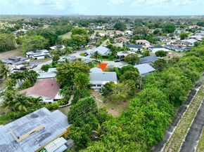 6307 Silk Oak Cir, Tamarac FL 33319