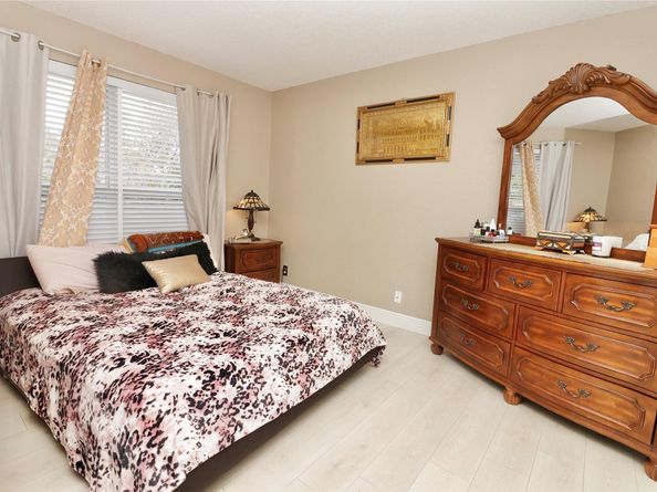 6307 Silk Oak Cir, Tamarac FL 33319